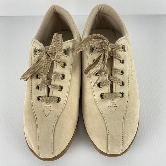 Easy Spirit Anti-Gravity Walking Shoes - Picture 2 of 11